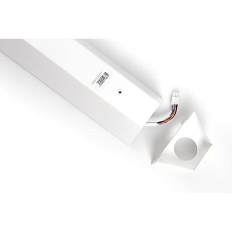 Светодиодный светильник FL 1500 2х220LED 0,35A 40,8W